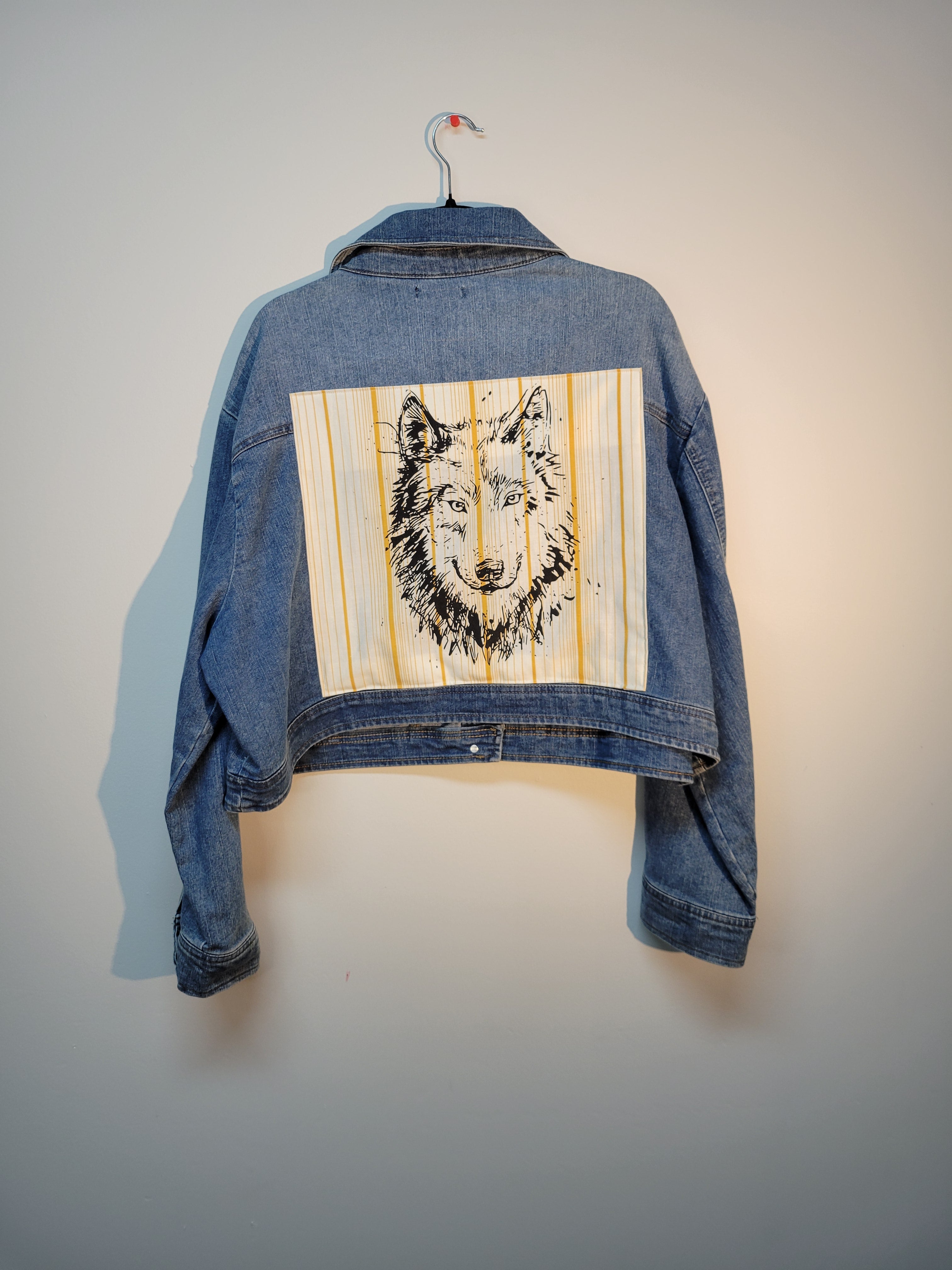 Wolf Print Long Sleeve M